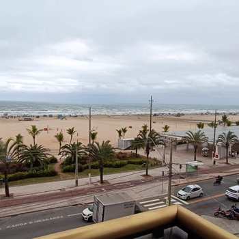 Apartamento em Praia Grande, bairro Guilhermina