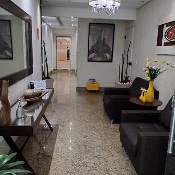 Apartamento em Praia Grande, bairro Guilhermina