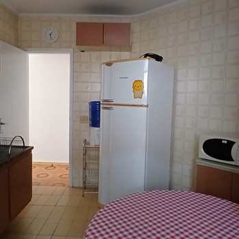 Apartamento em Praia Grande, bairro Guilhermina
