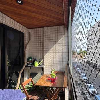 Apartamento em Praia Grande, bairro Canto do Forte