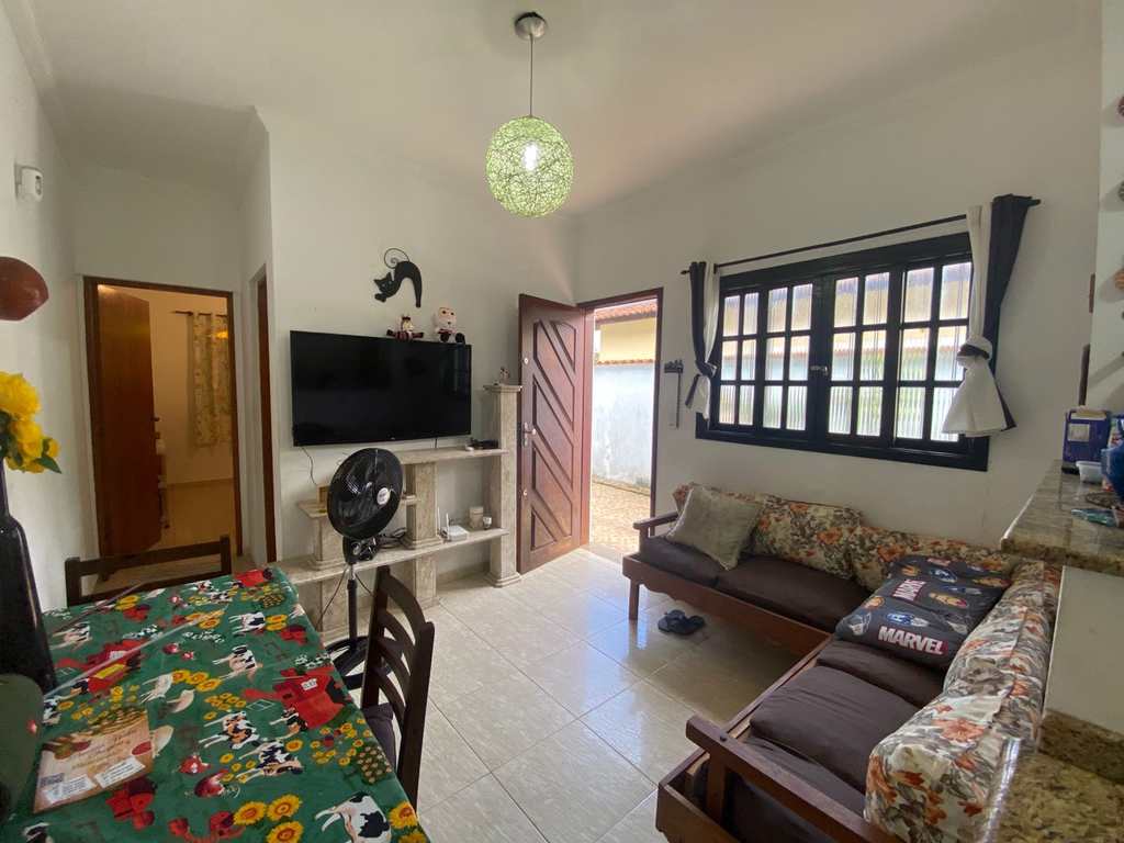 Casa em Itanhaém, no bairro Jardim Suarão