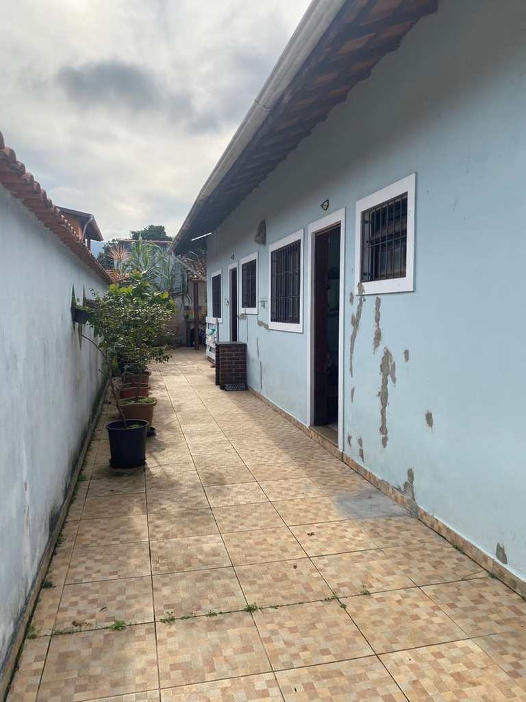 Casa em Itanhaém, no bairro Jardim Suarão