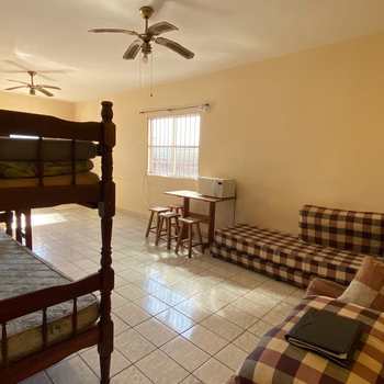 Kitnet em Praia Grande, bairro Vila Mirim