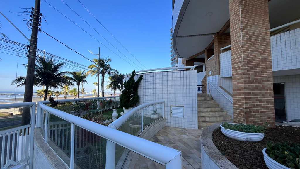 Apartamento em Praia Grande, no bairro Real