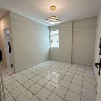 Apartamento em Praia Grande, bairro Aviação