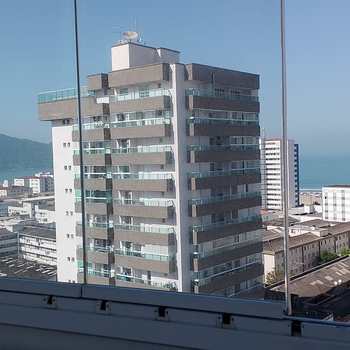 Apartamento em Praia Grande, bairro Boqueirão
