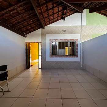 Casa em Praia Grande, bairro Ocian