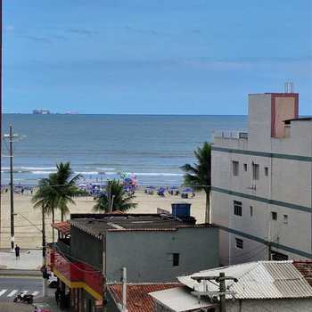 Apartamento em Praia Grande, bairro Guilhermina