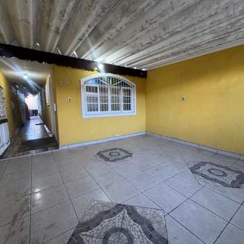 Casa em Praia Grande, bairro Balneário Maracanã