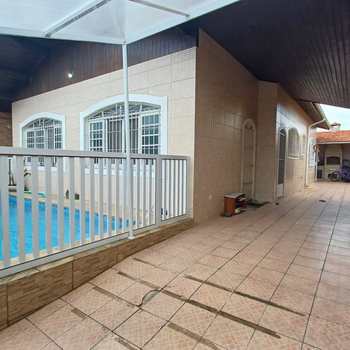 Casa em Itanhaém, bairro Jardim Suarão (Praia)