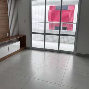 Apartamento em Praia Grande, bairro Canto do Forte