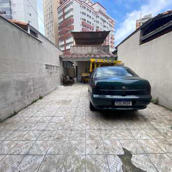 Casa em Praia Grande, bairro Guilhermina