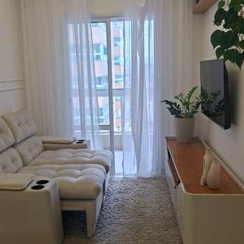 Apartamento em Praia Grande, bairro Canto do Forte