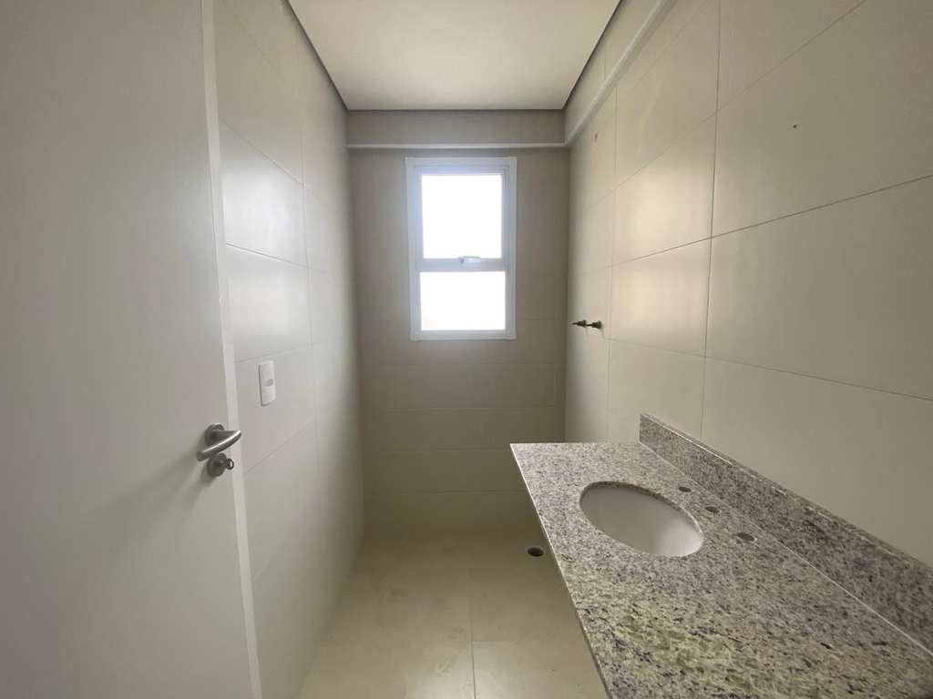 Apartamento em Praia Grande, no bairro Guilhermina