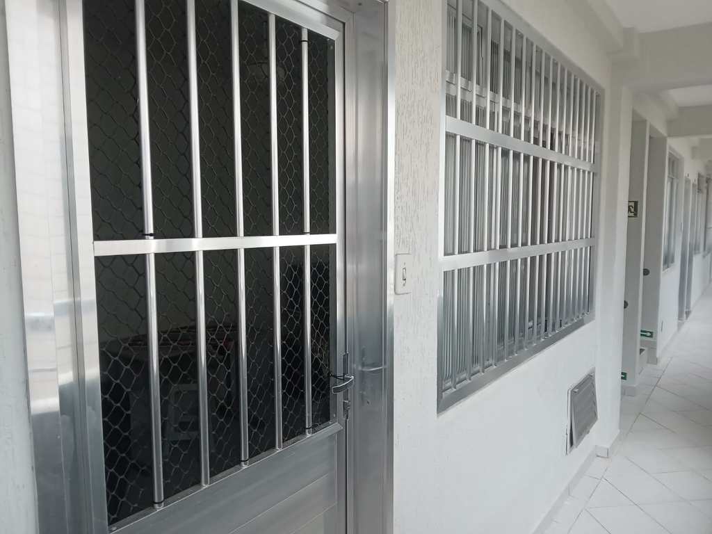 Kitnet em Praia Grande, no bairro Guilhermina