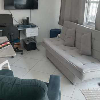 Kitnet em Praia Grande, bairro Guilhermina