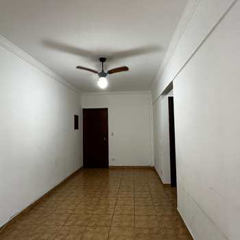 Apartamento em Praia Grande, bairro Guilhermina