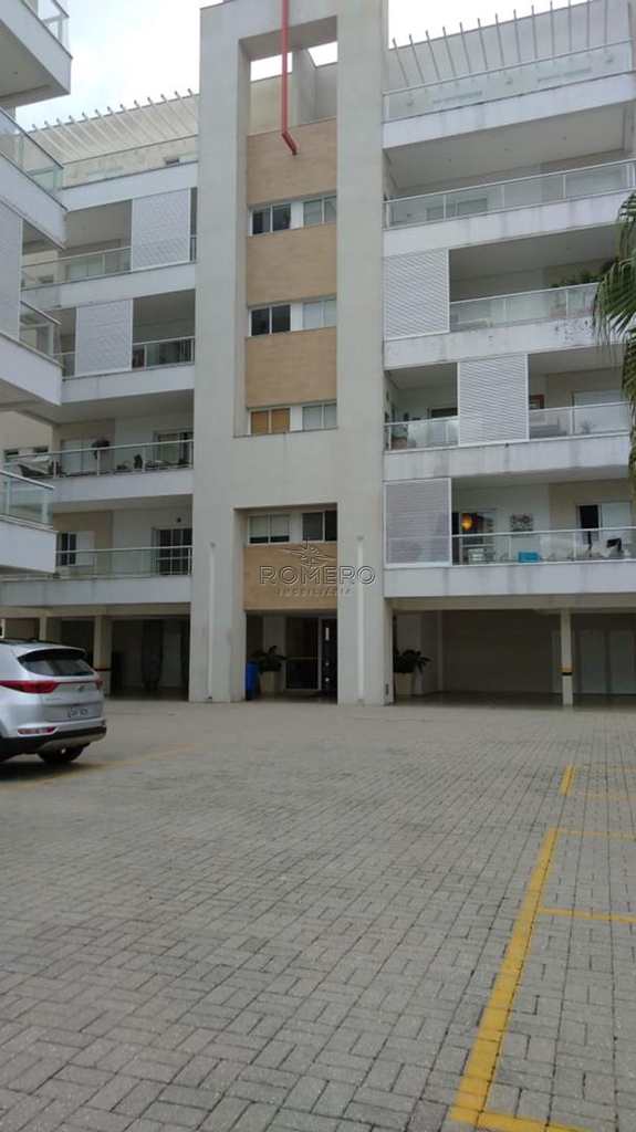 Apartamento em Ubatuba, no bairro Itagua