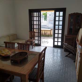Casa em Ubatuba, bairro Centro