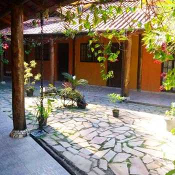 Casa em Caraguatatuba, bairro Martim de Sá