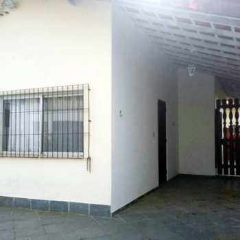 Casa em Praia Grande, bairro Real