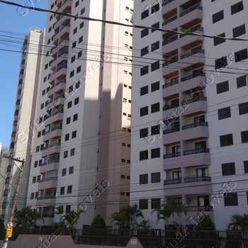 Apartamento em Guarulhos, bairro Vila Pedro Moreira