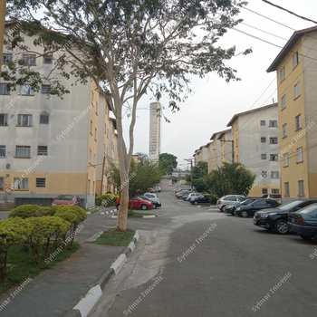 Apartamento em Guarulhos, bairro Jardim Maria Dirce