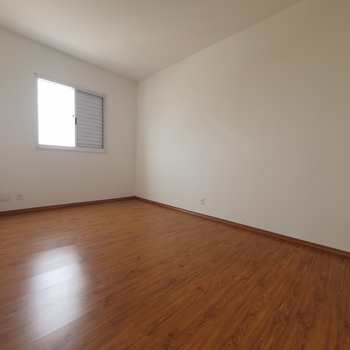 Apartamento em Barueri, bairro Centro