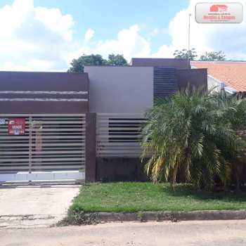 Casa em Ariquemes, bairro Bnh