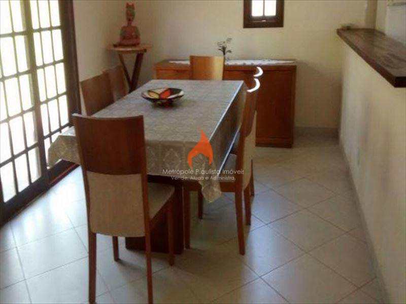 Casa de Condomínio em Embu-Guaçu, no bairro Centro