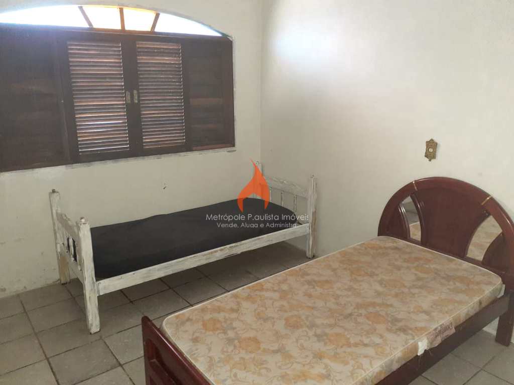 Casa em Mongaguá, no bairro Balneário Flórida Mirim