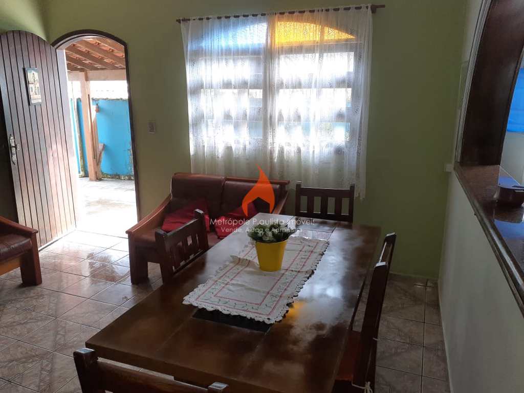 Casa em Mongaguá, no bairro Balneário Flórida Mirim