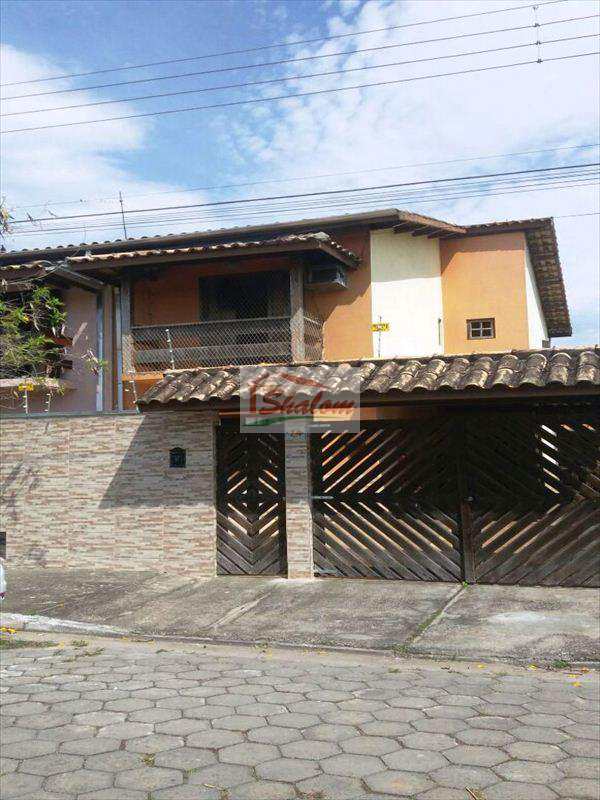 Sobrado em Caraguatatuba, no bairro Jardim Porto Novo