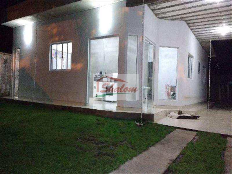 Casa em Caraguatatuba, no bairro Portal da Fazendinha