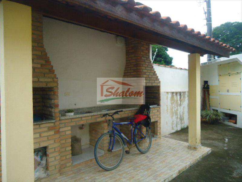 Casa em Caraguatatuba, no bairro Martim de Sá