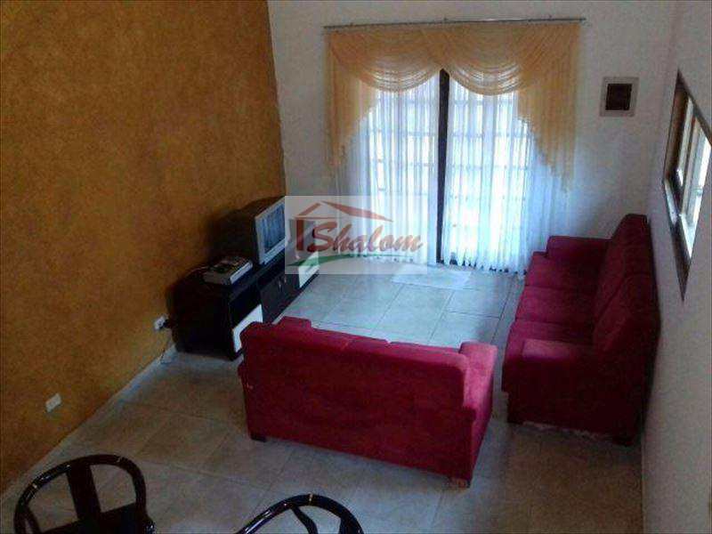 Casa em Caraguatatuba, no bairro Massaguaçu