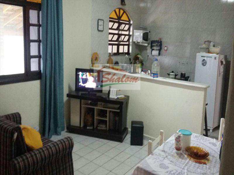 Casa em Caraguatatuba, no bairro Morro do Algodão