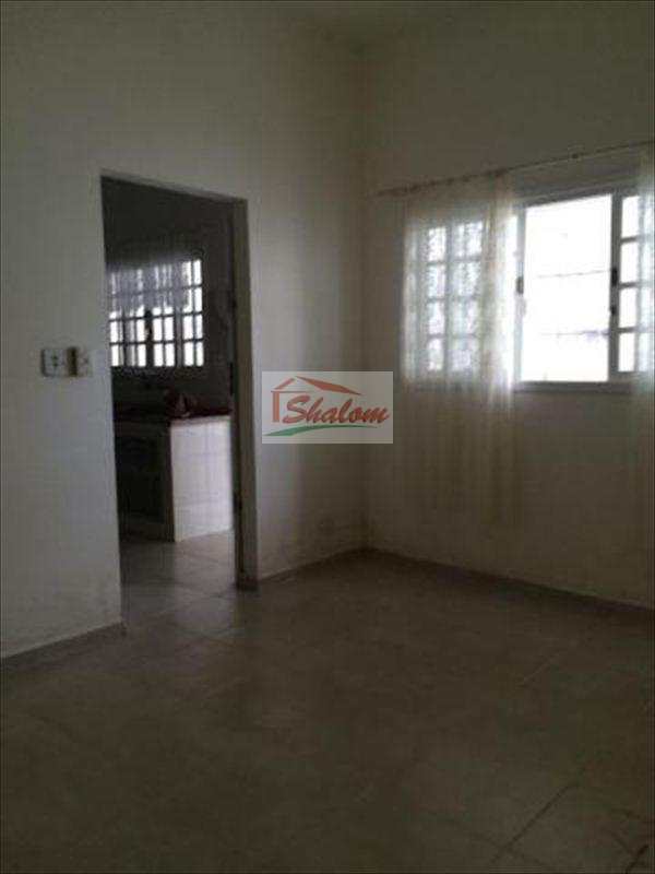 Casa em Caraguatatuba, no bairro Perequê Mirim
