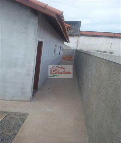 Casa, código 900 em Caraguatatuba, bairro Jardim Tarumãs