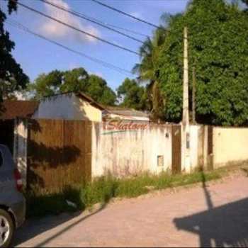 Casa em Caraguatatuba, bairro Getuba
