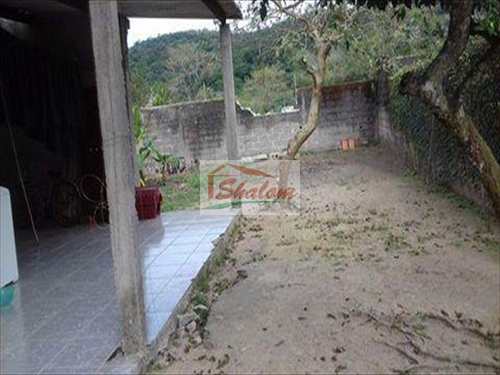 Casa, código 618 em Caraguatatuba, bairro Massaguaçu
