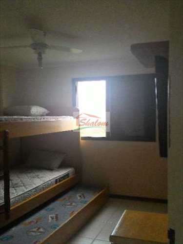 Apartamento, código 604 em Caraguatatuba, bairro Massaguaçu