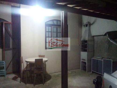 Casa, código 462 em Caraguatatuba, bairro Massaguaçu