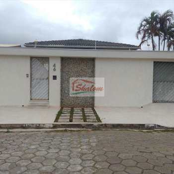 Casa em Caraguatatuba, bairro Jardim Britânia