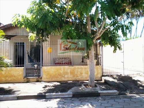 Casa, código 21 em Caraguatatuba, bairro Caputera