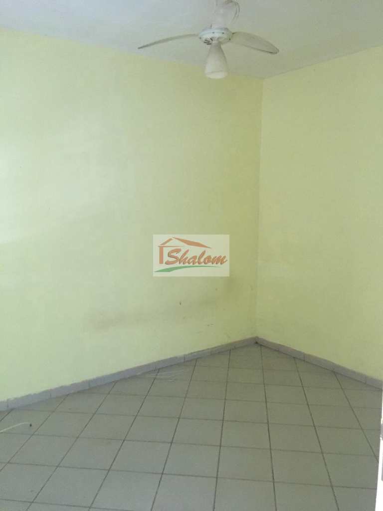 Casa em Caraguatatuba, no bairro Indaiá