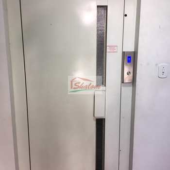 Apartamento em Caraguatatuba, bairro Centro