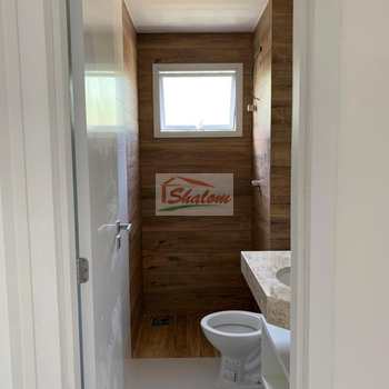 Apartamento em Caraguatatuba, bairro Sumaré