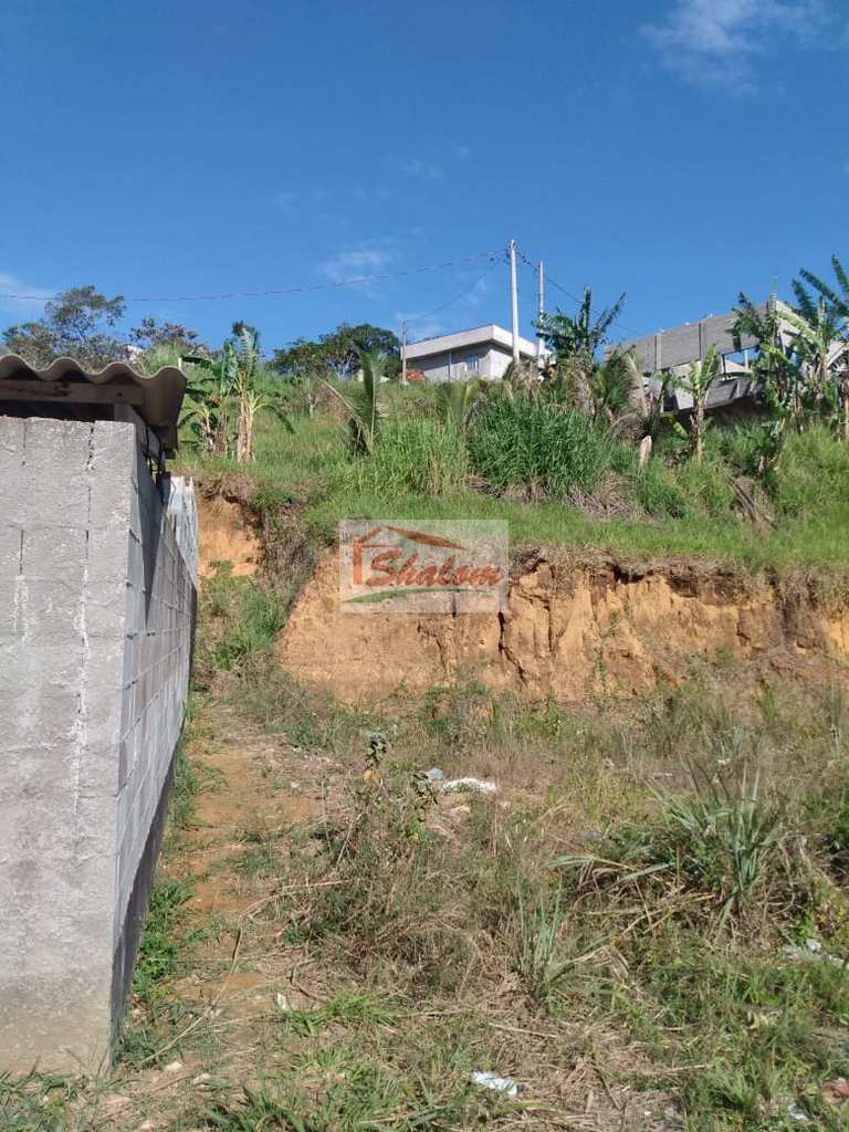 Terreno em Caraguatatuba, no bairro Balneário Gardem Mar