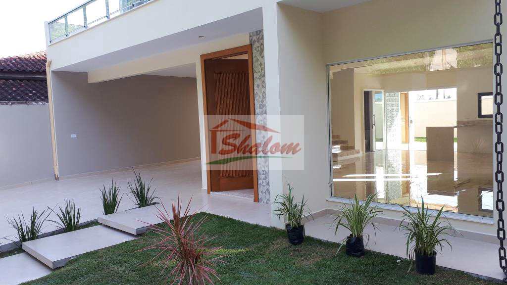 Casa em Caraguatatuba, no bairro Balneário Forest